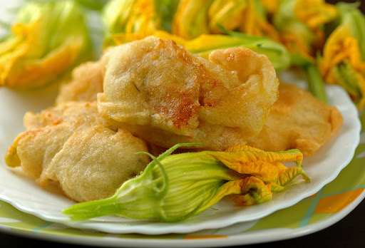 Ricette tipiche del Cilento, zeppoline ai fiori di zucca